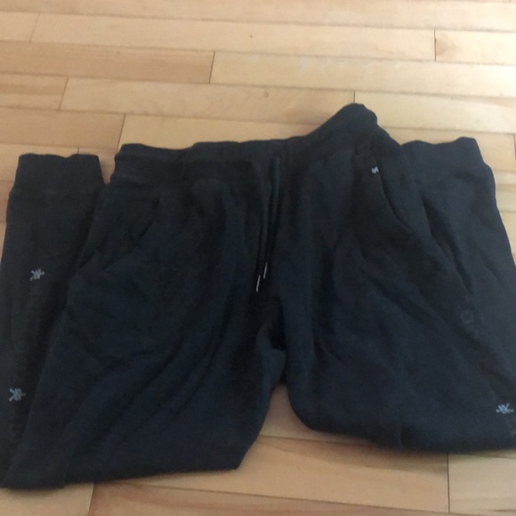 Im selling two joggings, two jeans and one skirt :) - Picture 3 of 10